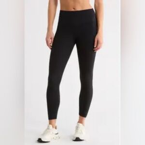 90 Degree By Reflex Classic Black Brush Lined Leggings.     Size-Small